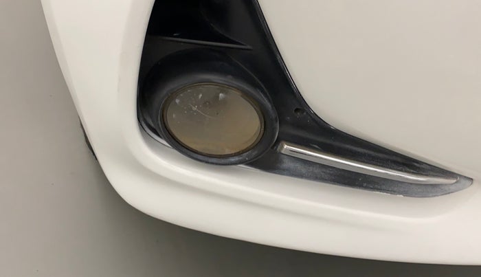 2018 Hyundai Grand i10 MAGNA U2 1.2 CRDI, Diesel, Manual, 1,13,120 km, Right fog light - Not working