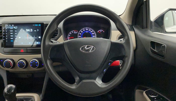 2018 Hyundai Grand i10 MAGNA U2 1.2 CRDI, Diesel, Manual, 1,13,120 km, Steering Wheel Close Up