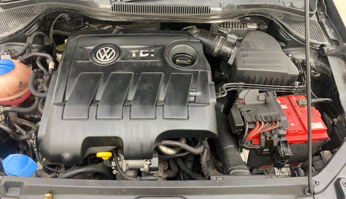 2016 Volkswagen Vento HIGHLINE 1.5 AT, Diesel, Automatic, 1,39,735 km, Engine View