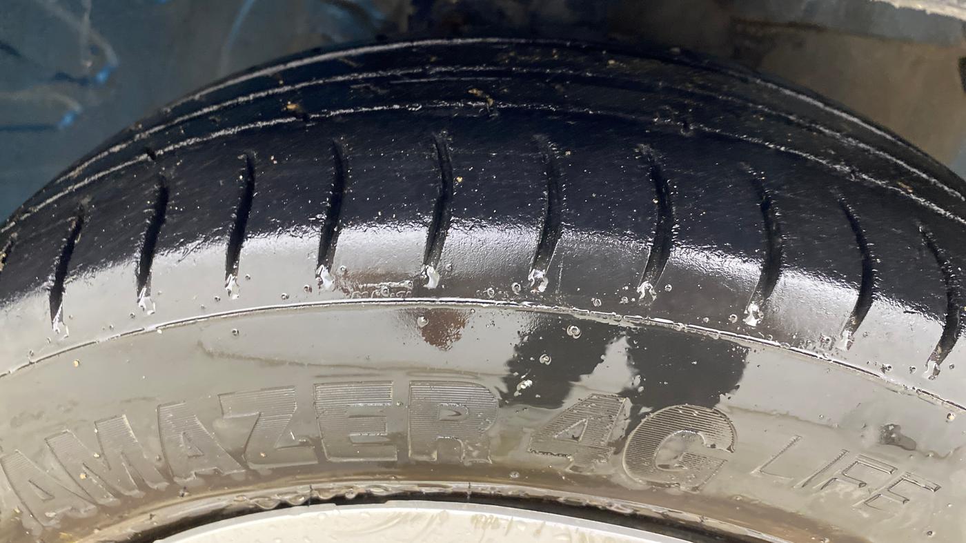 2014 Maruti Celerio VXI AMT, Petrol, Automatic, 58,774 km, Right Front Tyre Tread