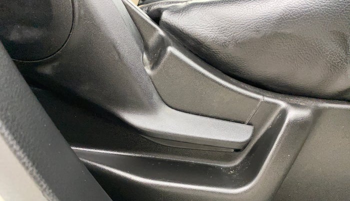 2020 Maruti New Wagon-R VXI 1.2, Petrol, Manual, 99,383 km, Driver Side Adjustment Panel