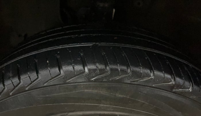 2021 Maruti New Wagon-R LXI CNG (O) 1.0, CNG, Manual, 57,035 km, Left Front Tyre Tread
