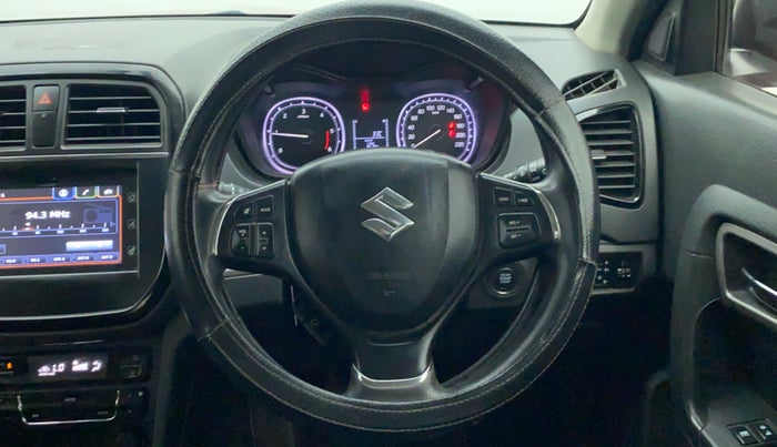 2016 Maruti Vitara Brezza ZDI PLUS DUAL TONE, Diesel, Manual, 1,11,377 km, Steering Wheel Close-up