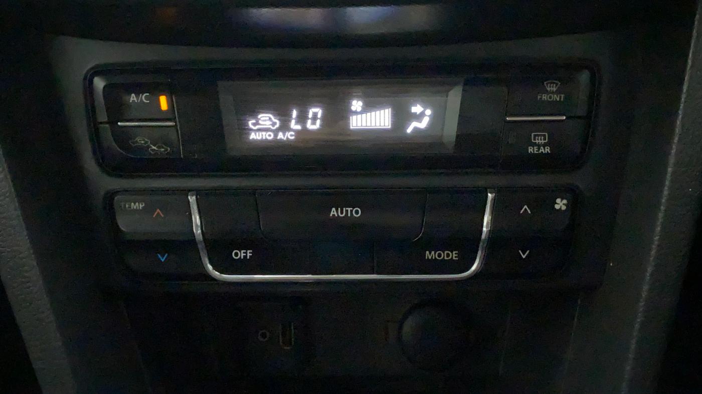 2016 Maruti Vitara Brezza ZDI PLUS DUAL TONE, Diesel, Manual, 1,11,377 km, Automatic Climate Control