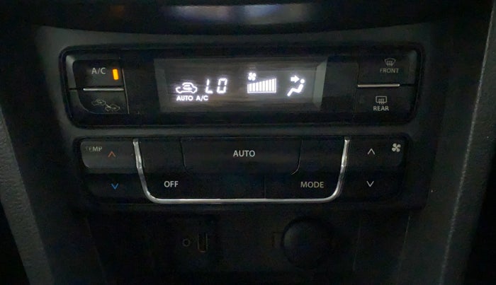 2016 Maruti Vitara Brezza ZDI PLUS DUAL TONE, Diesel, Manual, 1,11,377 km, Automatic Climate Control