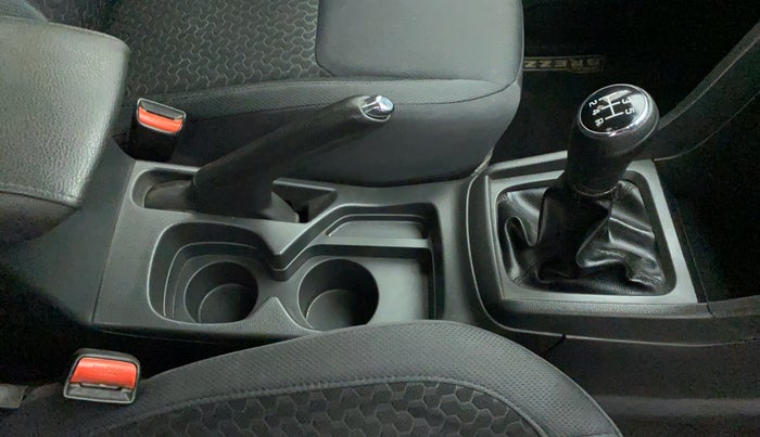 2016 Maruti Vitara Brezza ZDI PLUS DUAL TONE, Diesel, Manual, 1,11,377 km, Gear Lever