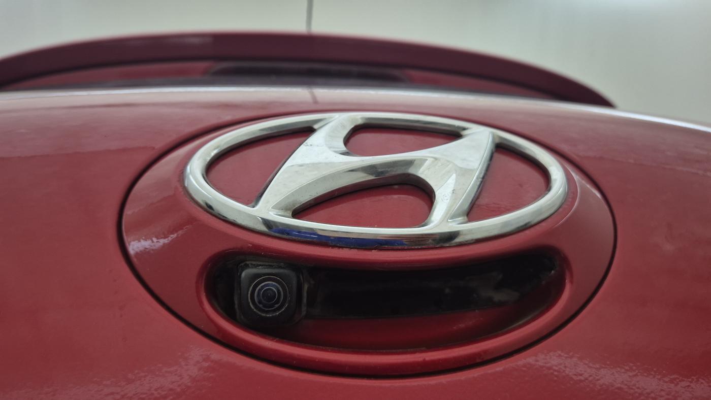 2018 Hyundai Grand i10 SPORTZ AT 1.2 KAPPA VTVT, Petrol, Automatic, 40,843 km, Parking Camera