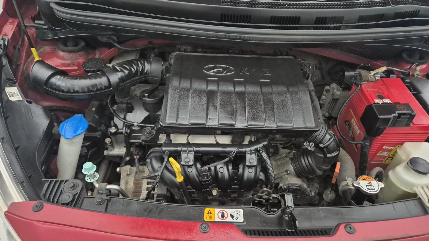 2018 Hyundai Grand i10 SPORTZ AT 1.2 KAPPA VTVT, Petrol, Automatic, 40,843 km, Engine View - Right