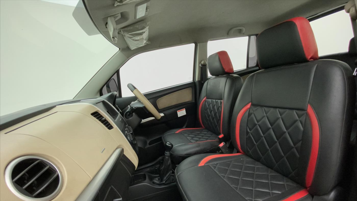 2017 Maruti Wagon R 1.0 LXI CNG, CNG, Manual, 31,759 km, Right Side Front Door Cabin