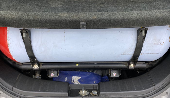 2017 Maruti Wagon R 1.0 LXI CNG, CNG, Manual, 31,759 km, Boot Inside