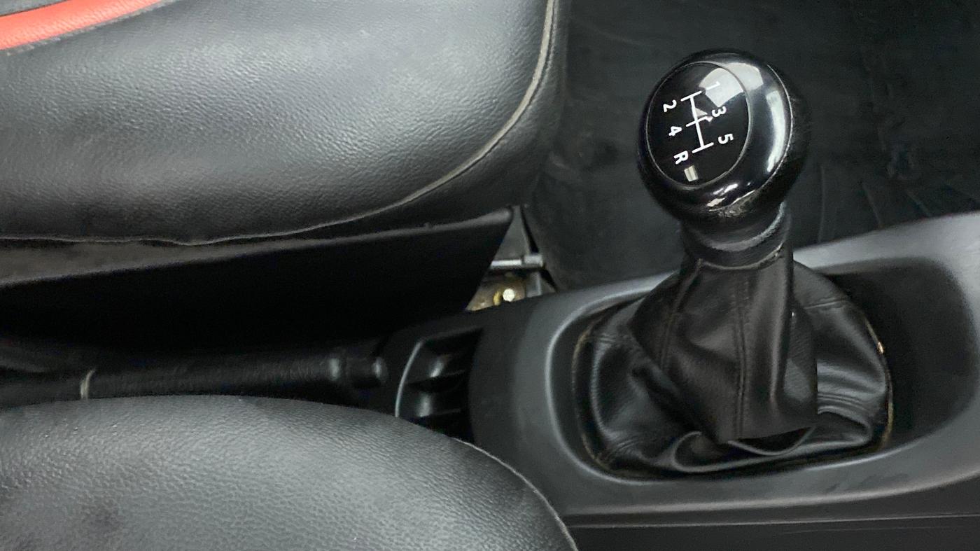 2017 Maruti Wagon R 1.0 LXI CNG, CNG, Manual, 31,759 km, Gear Lever