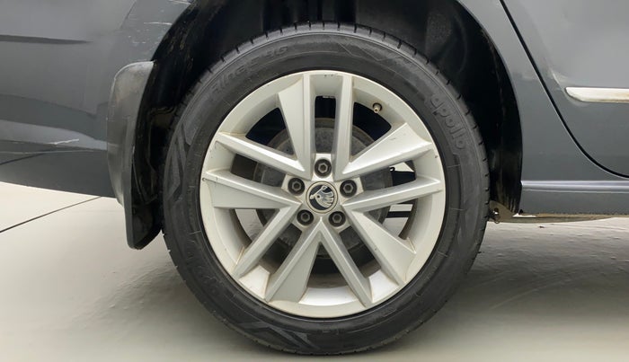 2018 Skoda Rapid STYLE 1.5 TDI AT, Diesel, Automatic, 73,603 km, Right Rear Wheel