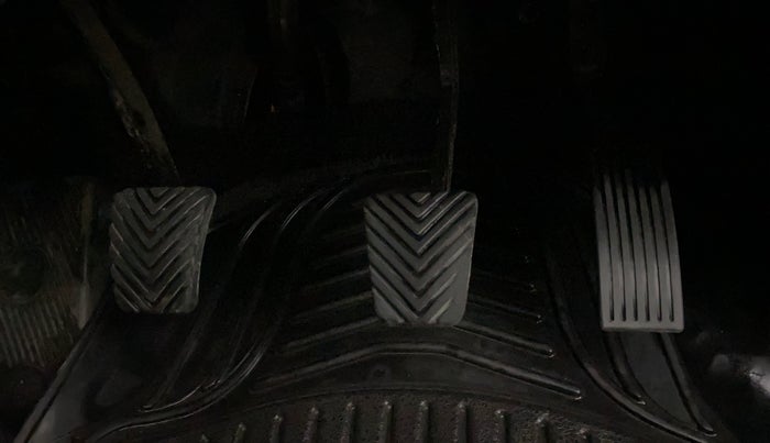 2016 Hyundai Elite i20 ASTA 1.2 (O), Petrol, Manual, 69,228 km, Pedals