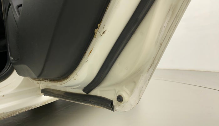 2015 Honda Jazz 1.2L I-VTEC SV, Petrol, Manual, 57,702 km, Right rear door - Slightly rusted