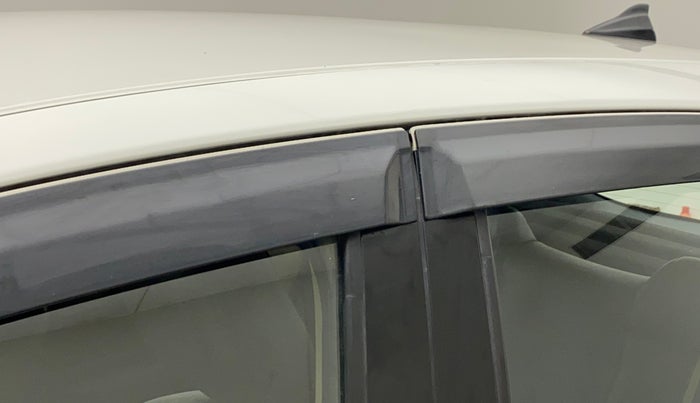 2015 Honda Jazz 1.2L I-VTEC SV, Petrol, Manual, 57,702 km, Left B pillar - Slightly dented