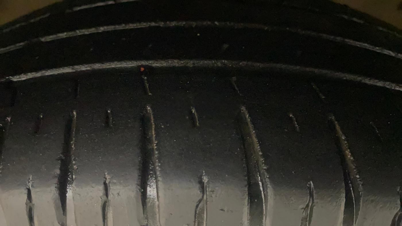 2020 Maruti Dzire ZXI AMT, Petrol, Automatic, 56,523 km, Left Front Tyre Tread