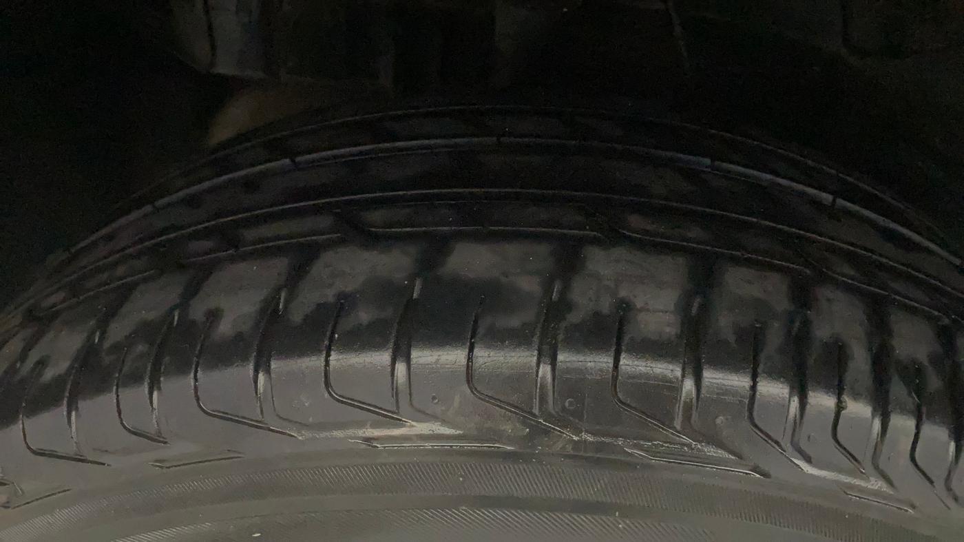 2023 Tata NEXON XMA PLUS SUNROOF PETROL, Petrol, Automatic, 20,466 km, Right Rear Tyre Tread