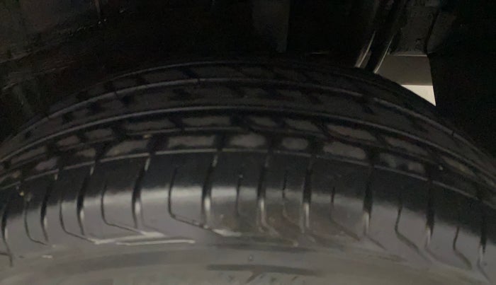 2023 Tata NEXON XMA PLUS SUNROOF PETROL, Petrol, Automatic, 20,466 km, Left Rear Tyre Tread