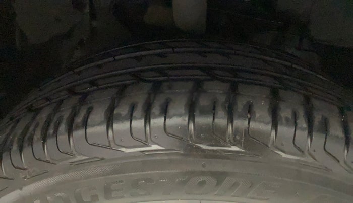 2023 Tata NEXON XMA PLUS SUNROOF PETROL, Petrol, Automatic, 20,466 km, Right Front Tyre Tread