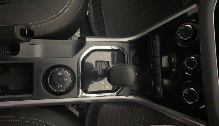 2023 Tata NEXON XMA PLUS SUNROOF PETROL, Petrol, Automatic, 20,466 km, Gear Lever