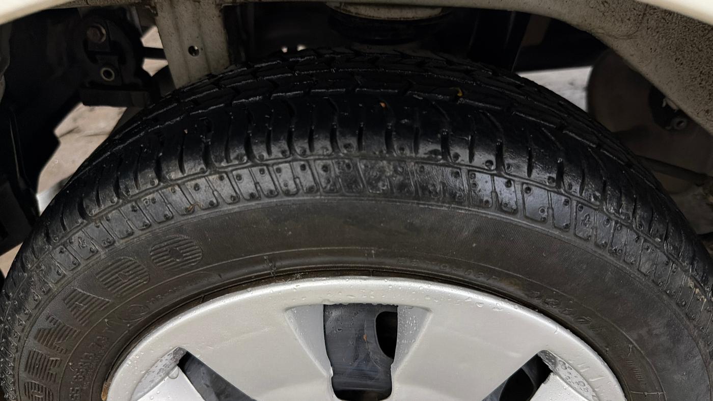 2017 Maruti Alto K10 VXI (O) AMT, Petrol, Automatic, 31,866 km, Right Rear Tyre Tread