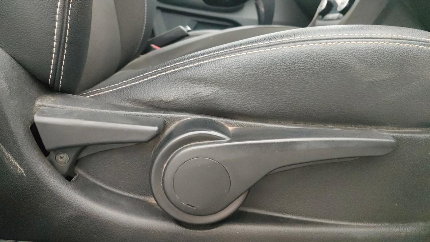 2019 Tata TIGOR XZA PLUS PETROL, CNG, Automatic, 49,058 km, Driver Side Adjustment Panel
