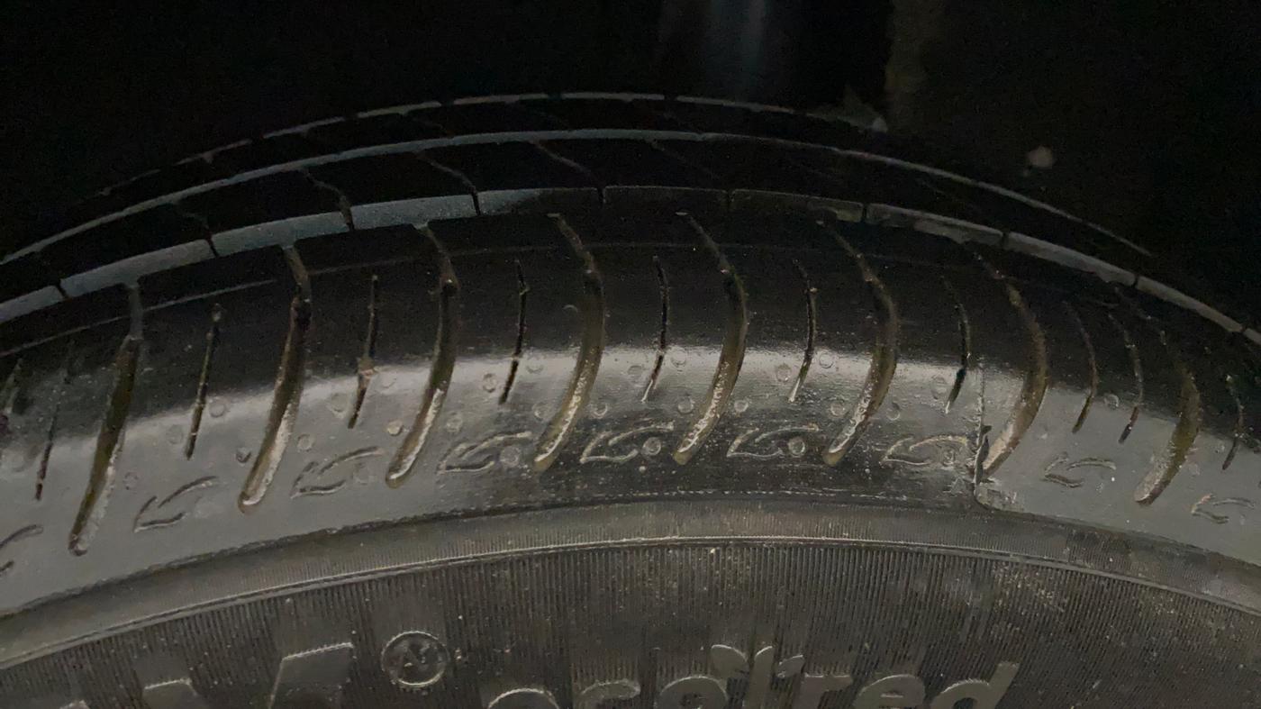 2017 Maruti Baleno DELTA PETROL 1.2, Petrol, Manual, 66,487 km, Left Rear Tyre Tread