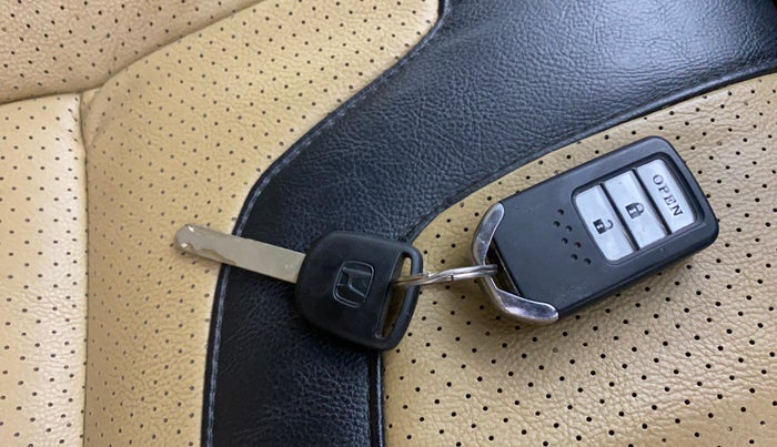 2016 Honda Jazz 1.5L I-DTEC VX, Diesel, Manual, 92,935 km, Key Close Up