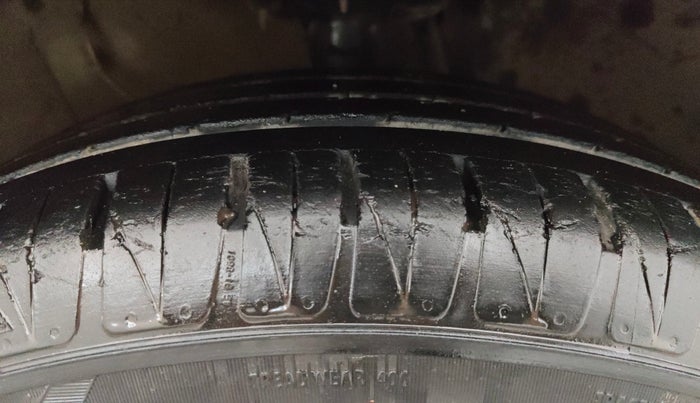 2021 KIA SONET HTX 1.0 IMT, Petrol, Manual, 30,361 km, Right Front Tyre Tread