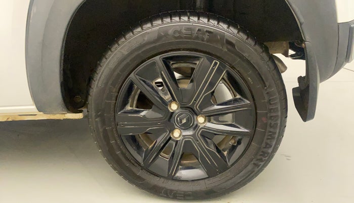 2022 Renault Kwid CLIMBER 1.0 AMT (O), Petrol, Automatic, 2,908 km, Left Rear Wheel