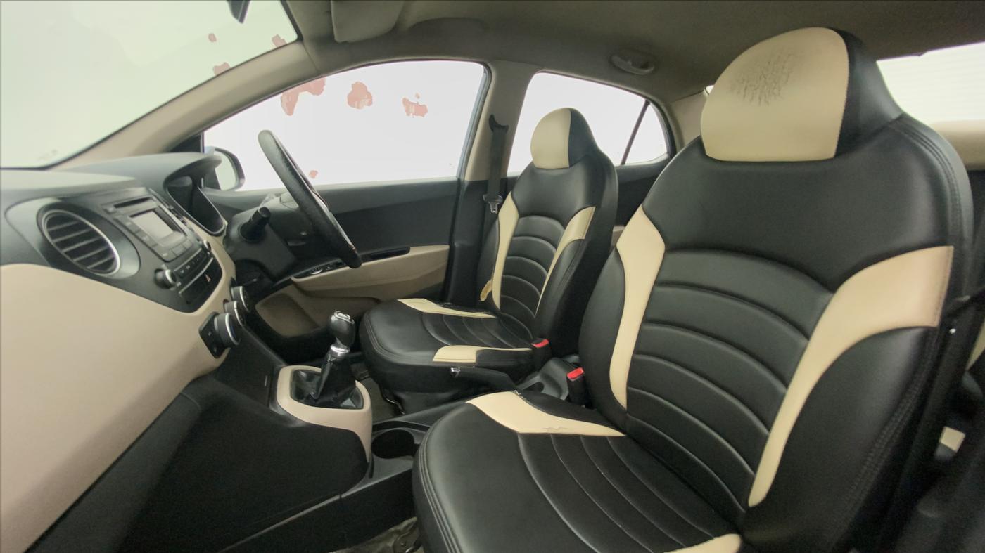 2015 Hyundai Xcent S 1.2, Petrol, Manual, 84,718 km, Right Side Front Door Cabin