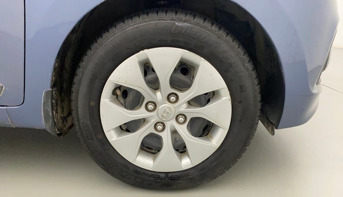 2015 Hyundai Xcent S 1.2, Petrol, Manual, 84,718 km, Right Front Wheel