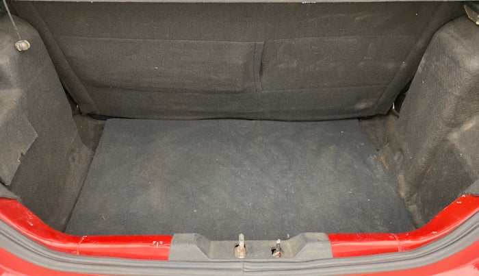 2016 Tata Tiago XZ 1.2 REVOTRON, Petrol, Manual, 97,122 km, Boot Inside