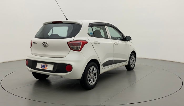 2018 Hyundai Grand i10 MAGNA 1.2 KAPPA VTVT, Petrol, Manual, 40,938 km, Right Back Diagonal