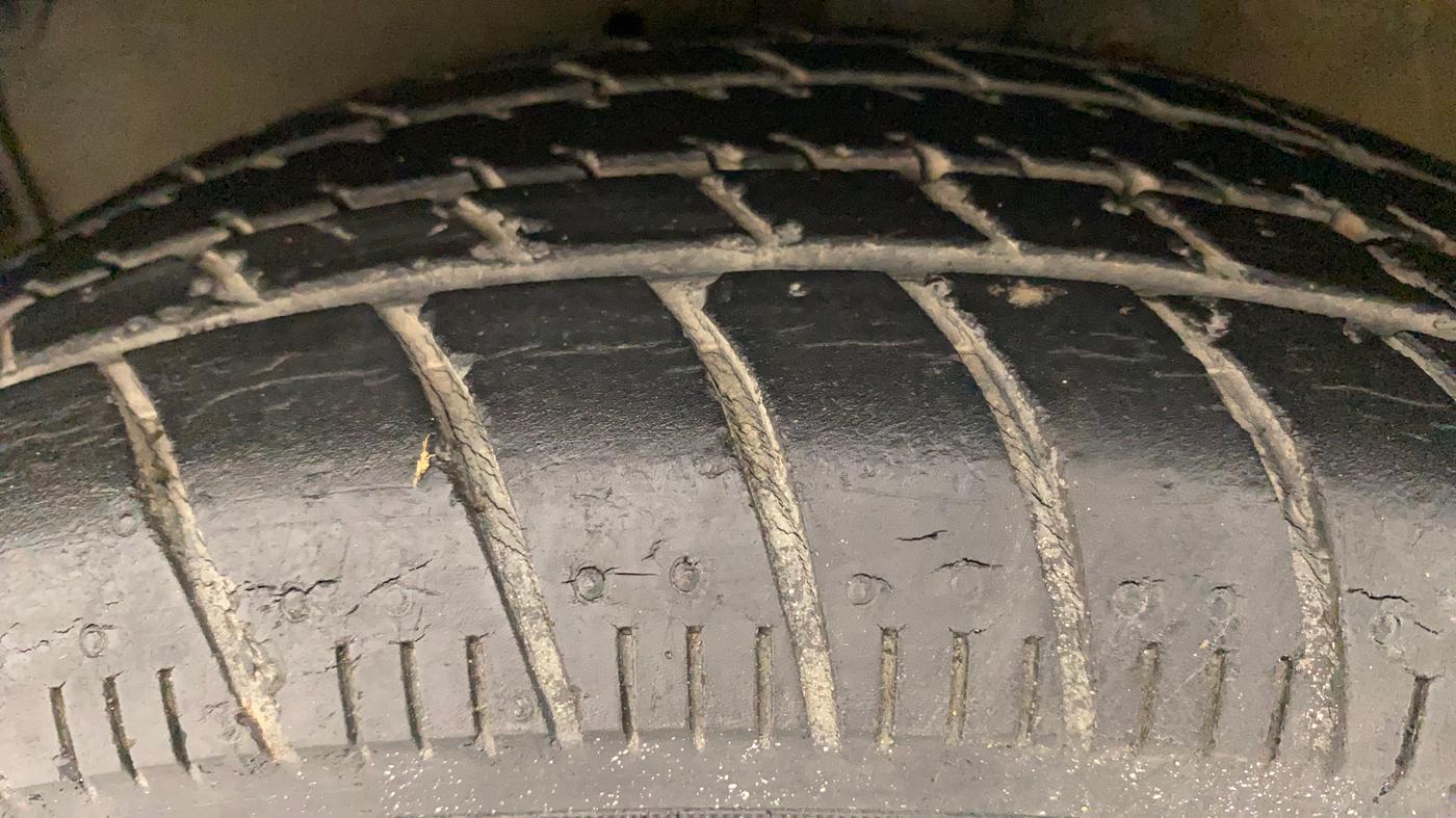 2016 Maruti Celerio ZXI AMT, Petrol, Automatic, 58,198 km, Left Front Tyre Tread