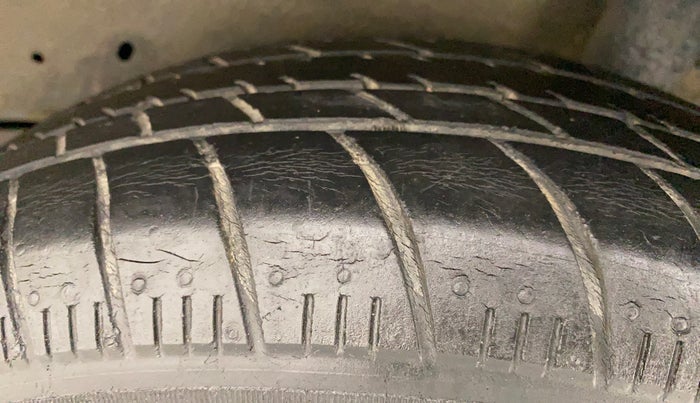 2016 Maruti Celerio ZXI AMT, Petrol, Automatic, 58,198 km, Left Rear Tyre Tread