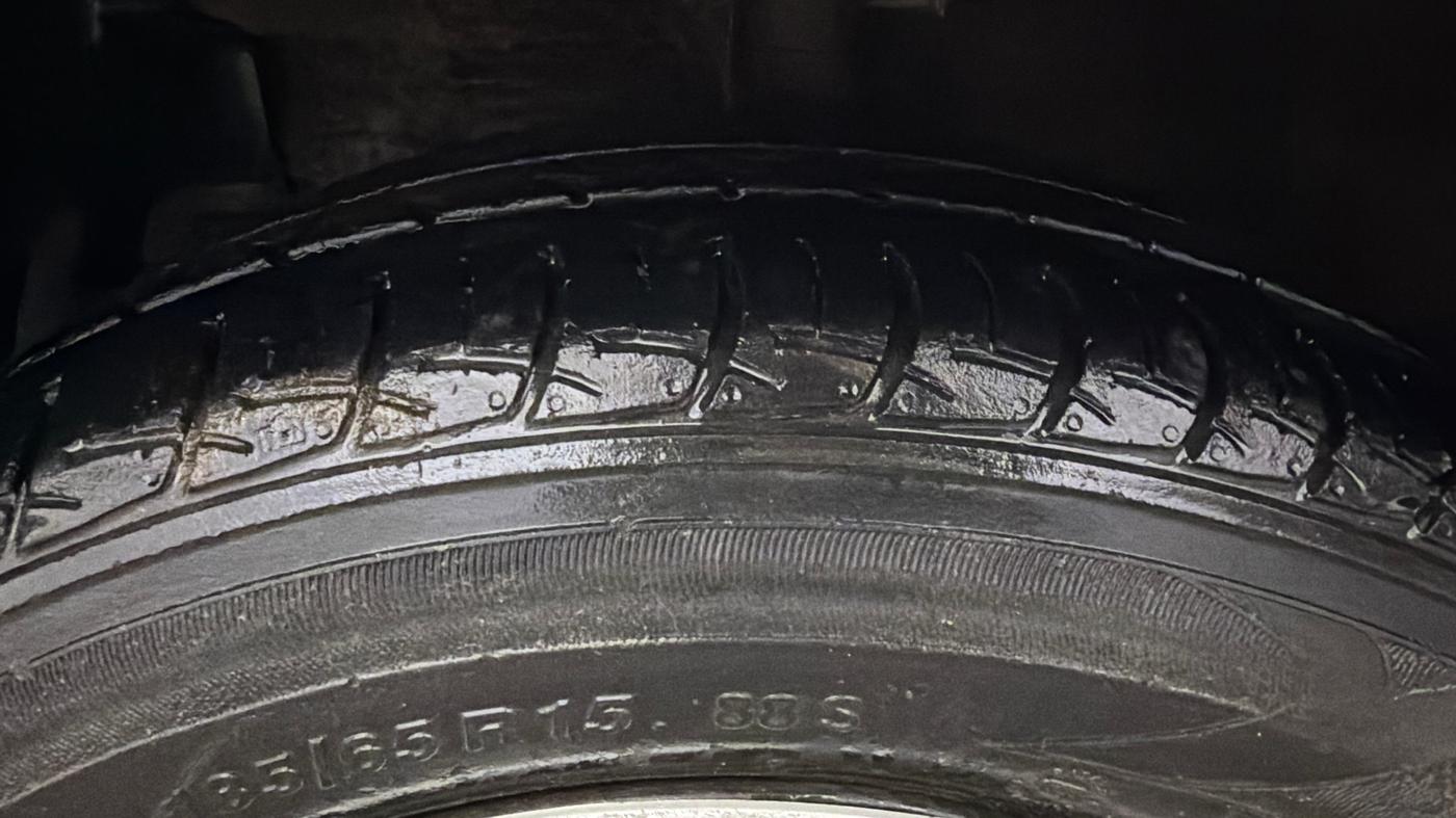 2019 Maruti Ciaz SIGMA 1.5 SHVS MT  PETROL, Petrol, Manual, 49,931 km, Left Front Tyre Tread