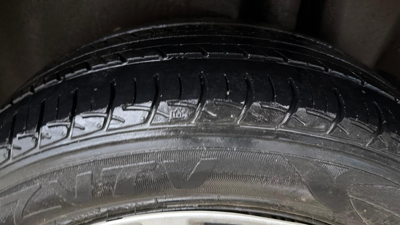 2019 Maruti Ciaz SIGMA 1.5 SHVS MT  PETROL, Petrol, Manual, 49,931 km, Left Rear Tyre Tread