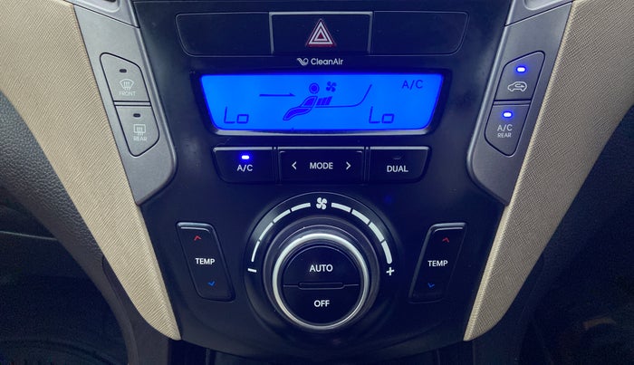 2014 Hyundai Santa Fe 4WD AT, Diesel, Automatic, 73,735 km, Automatic Climate Control