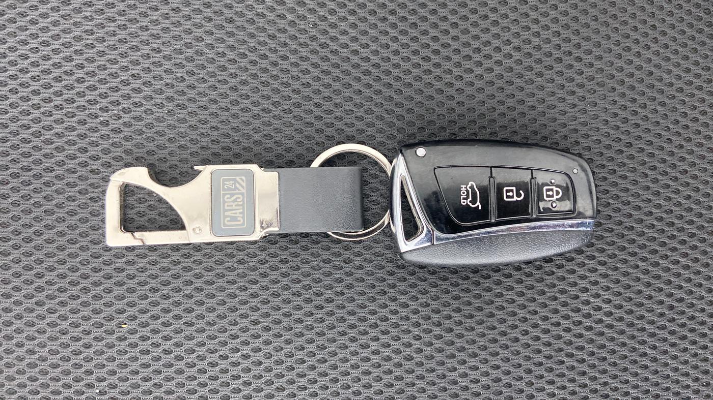 2014 Hyundai Santa Fe 4WD AT, Diesel, Automatic, 73,735 km, Key Close Up