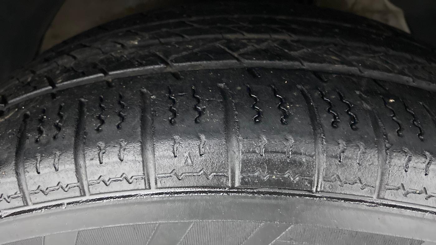2014 Hyundai Santa Fe 4WD AT, Diesel, Automatic, 73,735 km, Right Front Tyre Tread