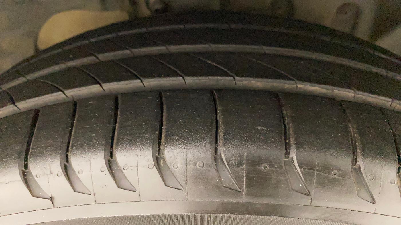 2016 Ford Ecosport TITANIUM 1.5L PETROL AT, Petrol, Automatic, 84,589 km, Right Front Tyre Tread