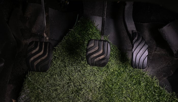 2019 Renault Kwid RXL, Petrol, Manual, 40,100 km, Pedals