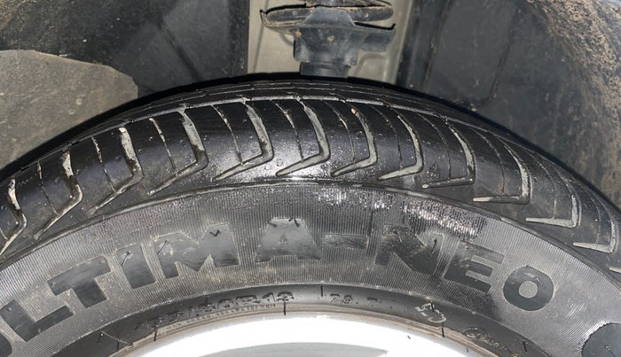 2019 Renault Kwid RXL, Petrol, Manual, 40,100 km, Right Front Tyre Tread