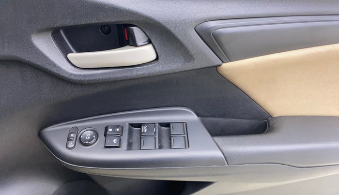 2019 Honda Jazz 1.2L I-VTEC V CVT, Petrol, Automatic, 89,280 km, Driver Side Door Panels Control