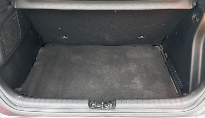 2021 Hyundai NEW I20 ASTA (O) 1.2 MT, Petrol, Manual, 2,966 km, Boot Inside