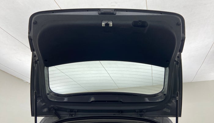 2021 Hyundai NEW I20 ASTA (O) 1.2 MT, Petrol, Manual, 2,966 km, Boot Door Open