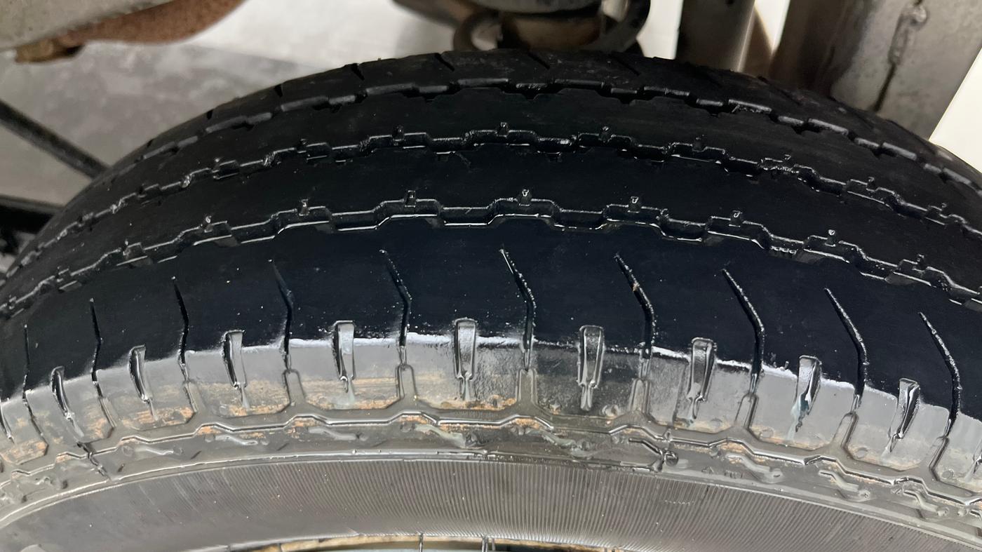 2020 Maruti Eeco 5 STR WITH A/C+HTR, Petrol, Manual, 56,159 km, Left Rear Tyre Tread