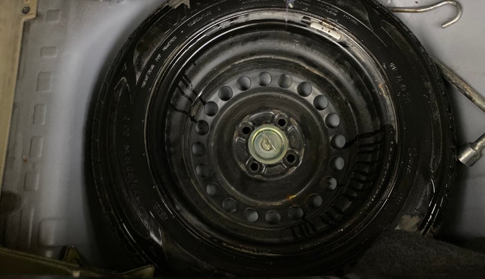 2014 Honda Brio VX MT, Petrol, Manual, 45,927 km, Spare Tyre