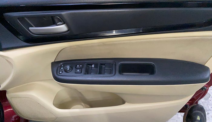 2020 Honda Amaze 1.2L I-VTEC V, Petrol, Manual, 79,881 km, Driver Side Door Panels Control